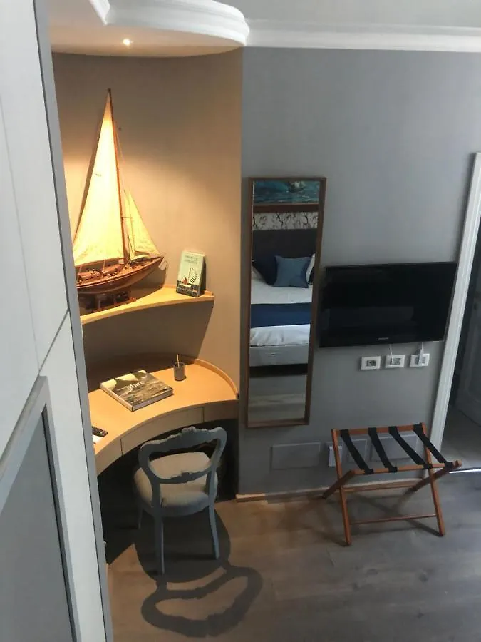 New! Bellissimo Palazzofranchi Pantheon Apartamento Roma