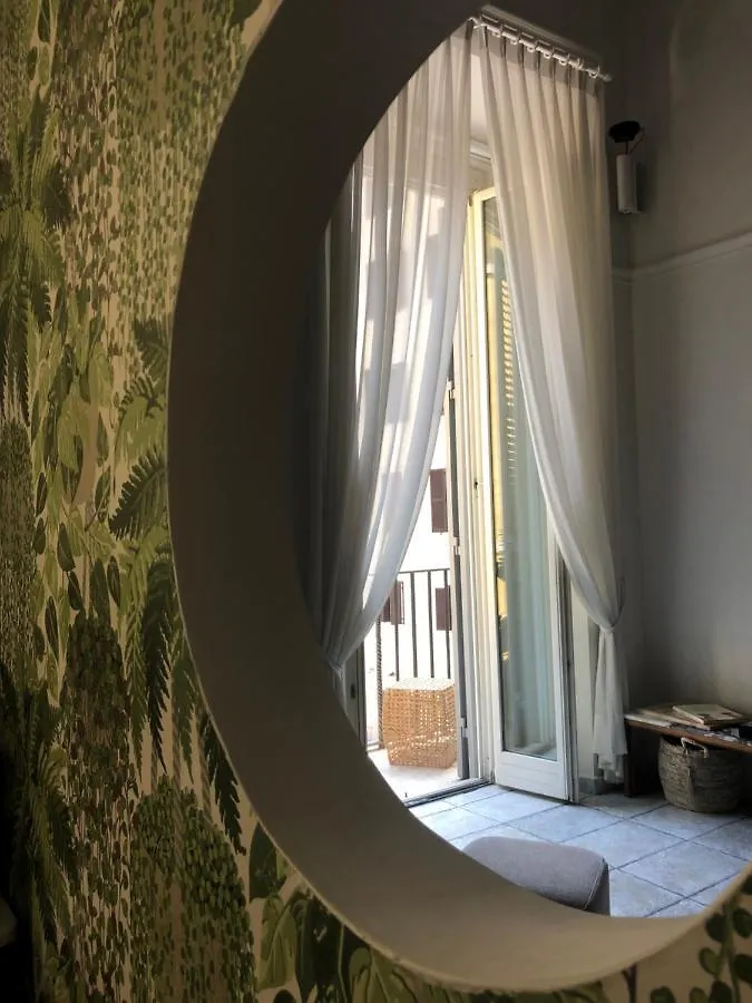 New! Bellissimo Palazzofranchi Pantheon Apartment Rome